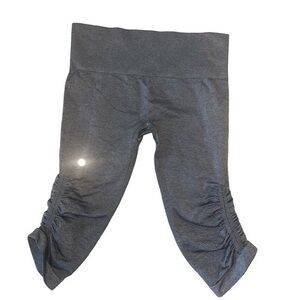 Lululemon leggings size 4